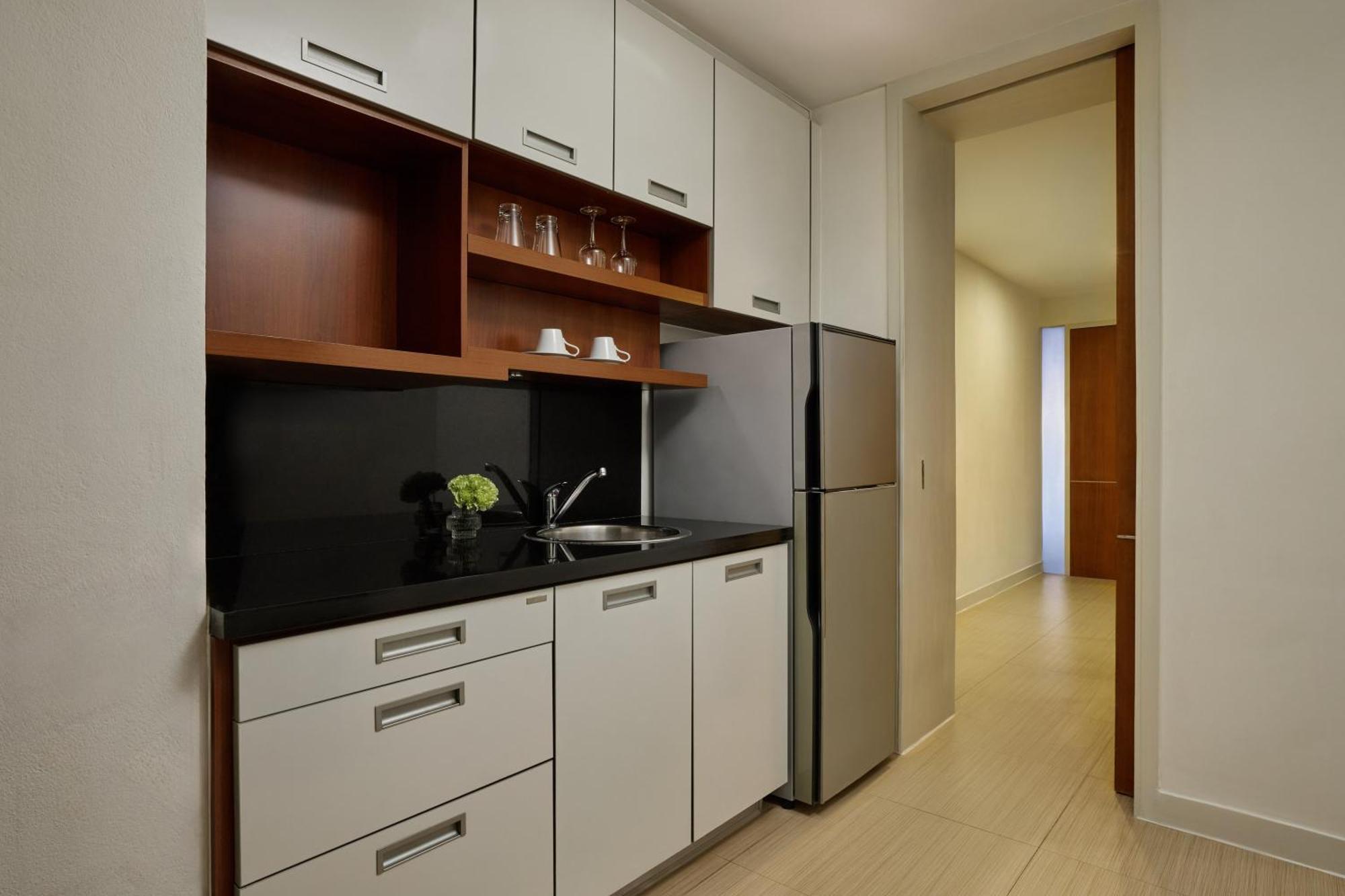The Park Nine Hotel Srinakarin Bangkok Room photo