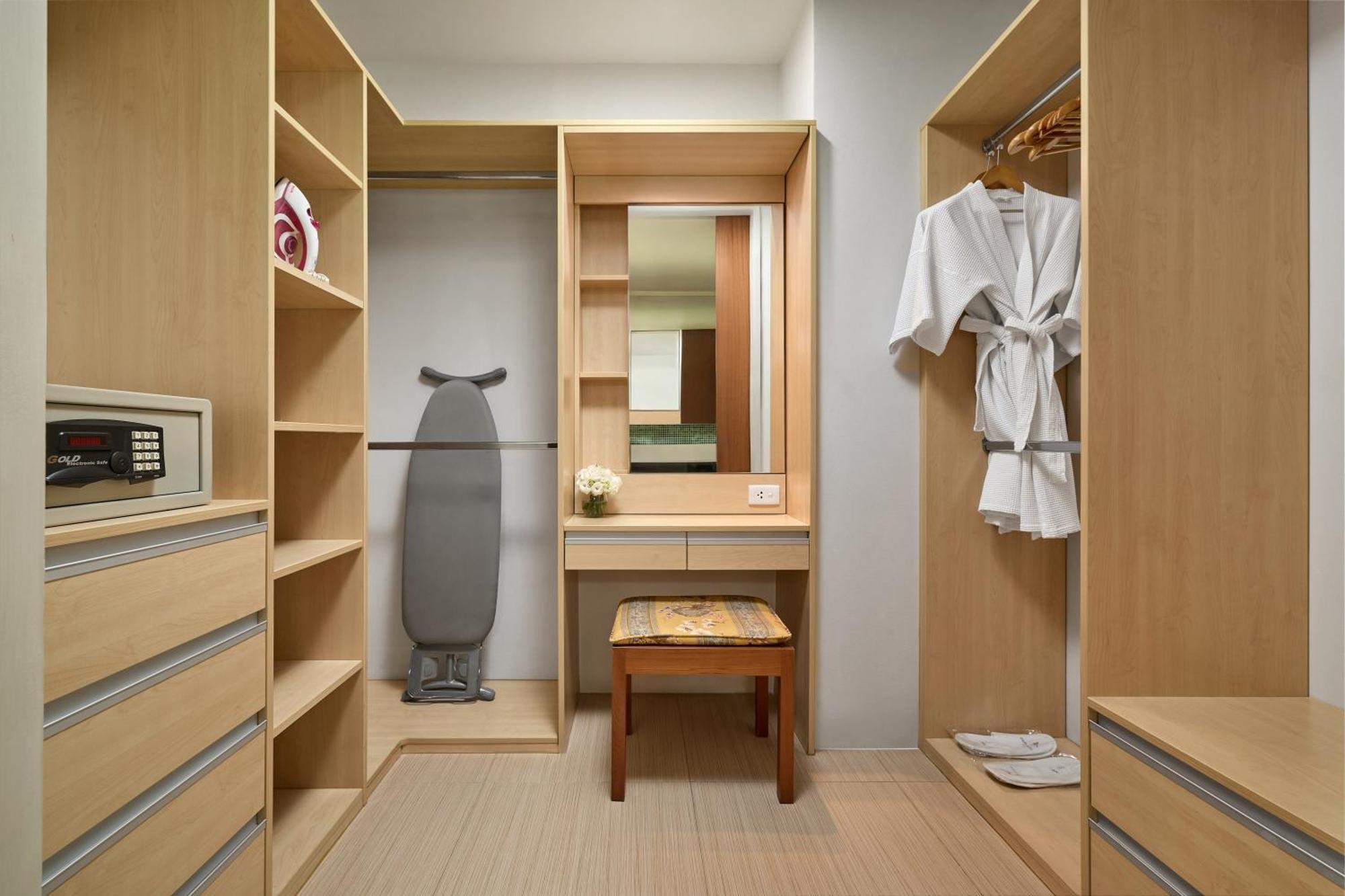 The Park Nine Hotel Srinakarin Bangkok Room photo