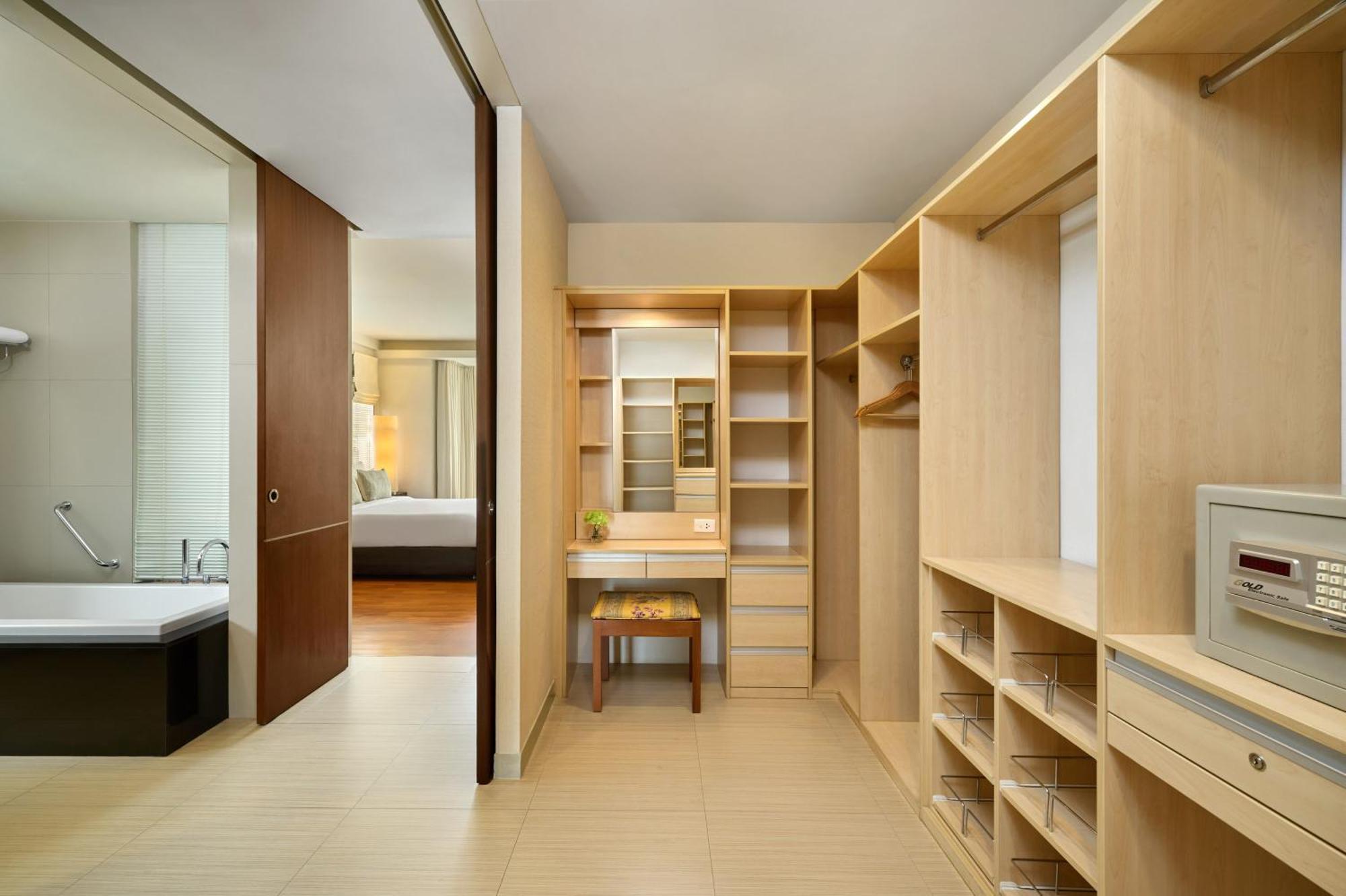 The Park Nine Hotel Srinakarin Bangkok Room photo