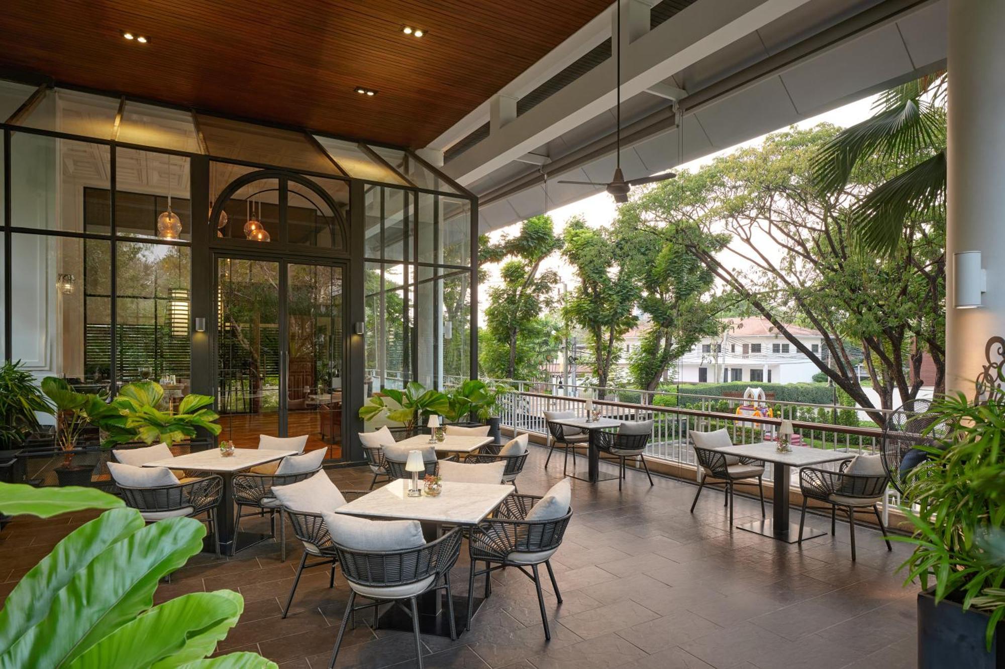 The Park Nine Hotel Srinakarin Bangkok Exterior photo